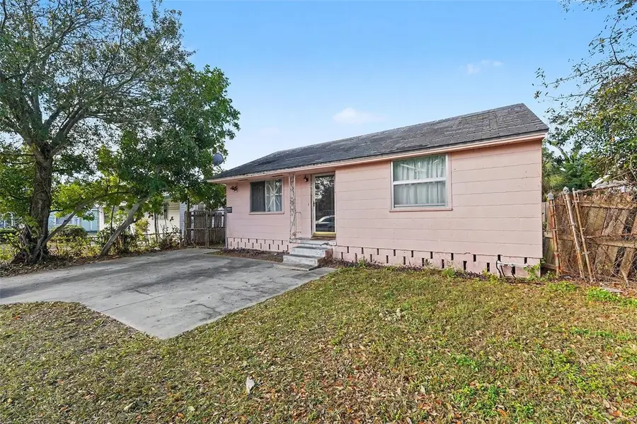 2405 44th Street S, Saint Petersburg, FL 33711 - Image #3