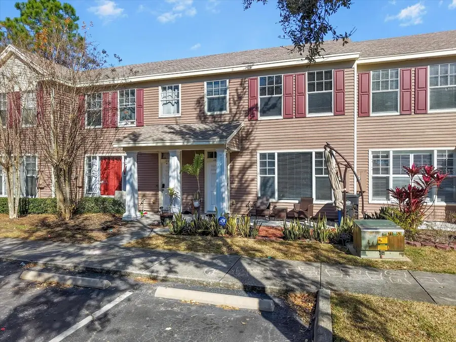 11008 Black Swan Court, Seffner, FL 33584 - Image #2