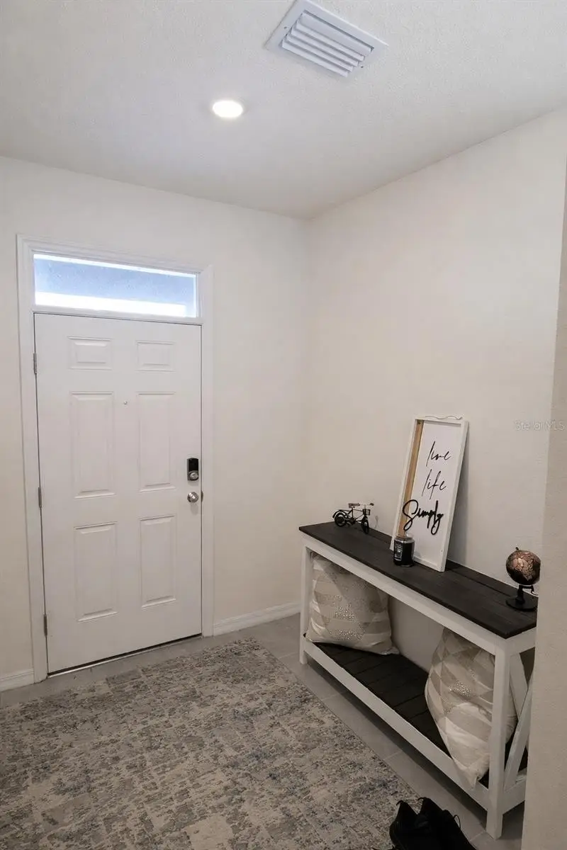 33066 Tulip Petal Lane, Wesley Chapel, FL 33545 - Image #3