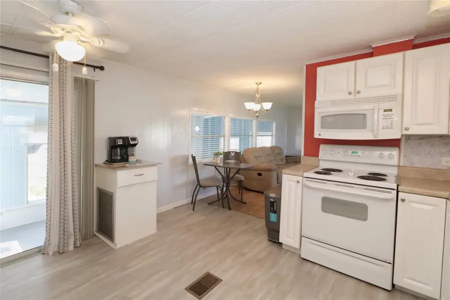 107 E Saint Johns Way, Apollo Beach, FL 33572 - Image #3