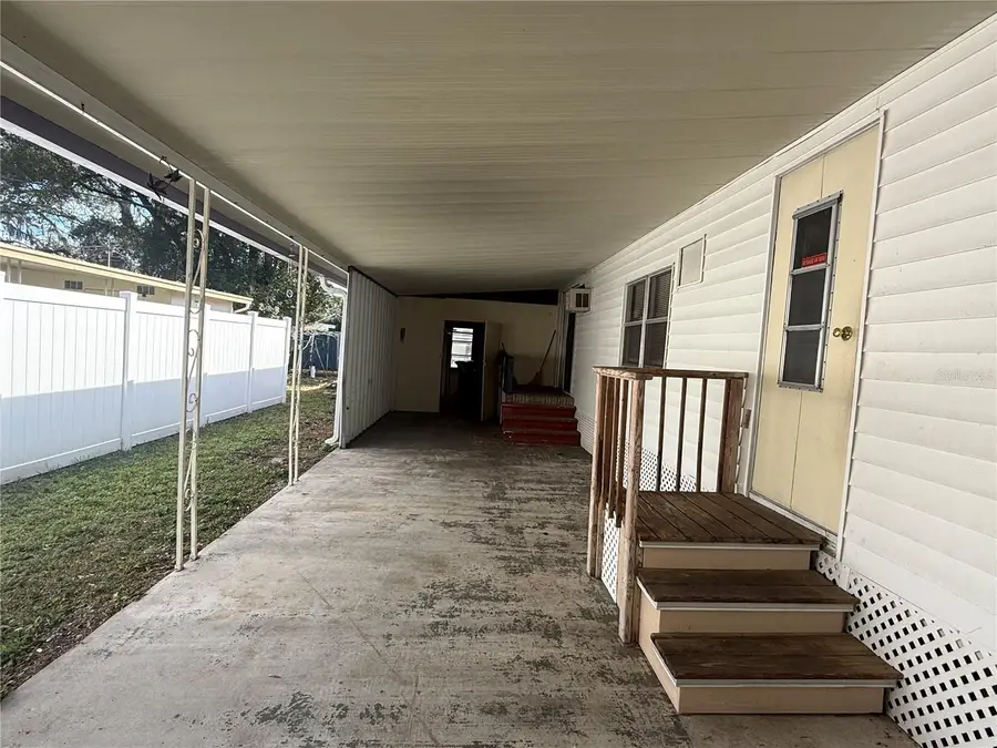 5104 Little Lake Ct, Zephyrhills, FL 33542 - Image #3