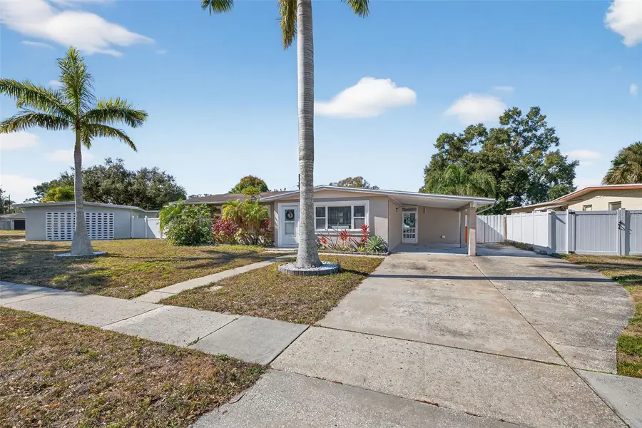 15536 Bristol Circle E, Clearwater, FL 33764 - Image #3
