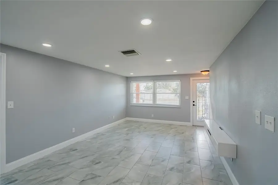 616 Highview Circle N, Brandon, FL 33510 - Image #2