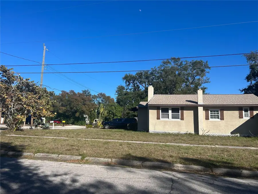 3324 W Marlin Avenue, Tampa, FL 33611 - Image #2