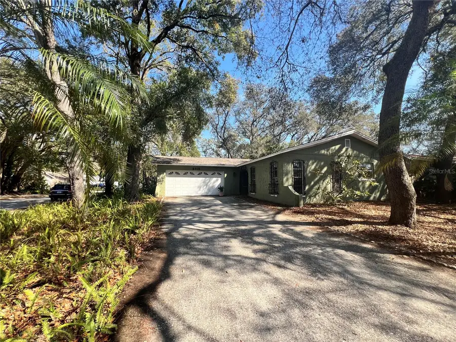 9715 Hidden Oaks Circle, Tampa, FL 33612 - #3