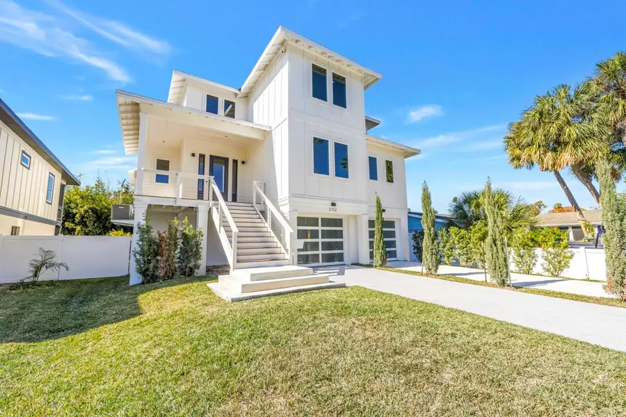 3752 Arkansas Avenue Ne, Saint Petersburg, FL 33703 - Image #2