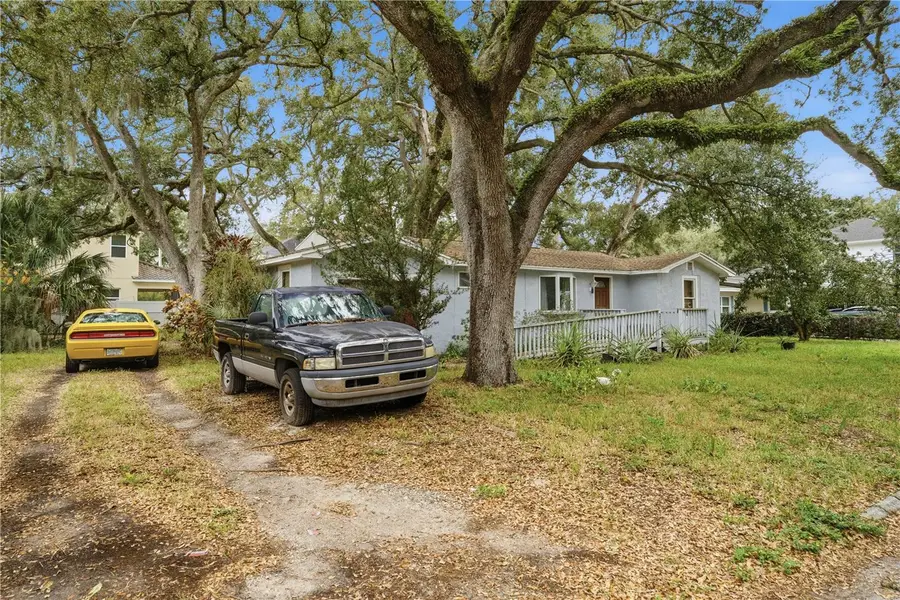 3204 W Villa Rosa Street, Tampa, FL 33611 - Image #2