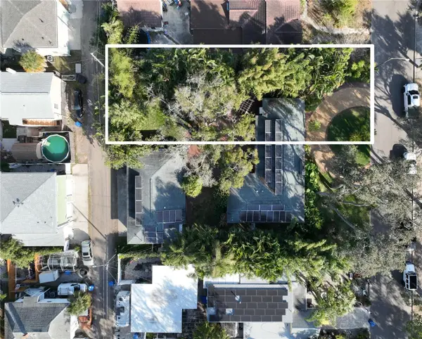 1445 27th Avenue N, ST PETERSBURG, FL 33704