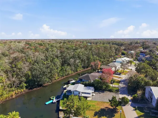 7266 Tropical Drive, WEEKI WACHEE, FL 34607