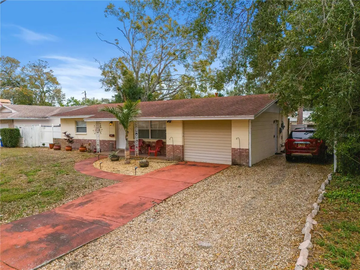 6946 34th Avenue N, Saint Petersburg, FL 33710 - Image #1