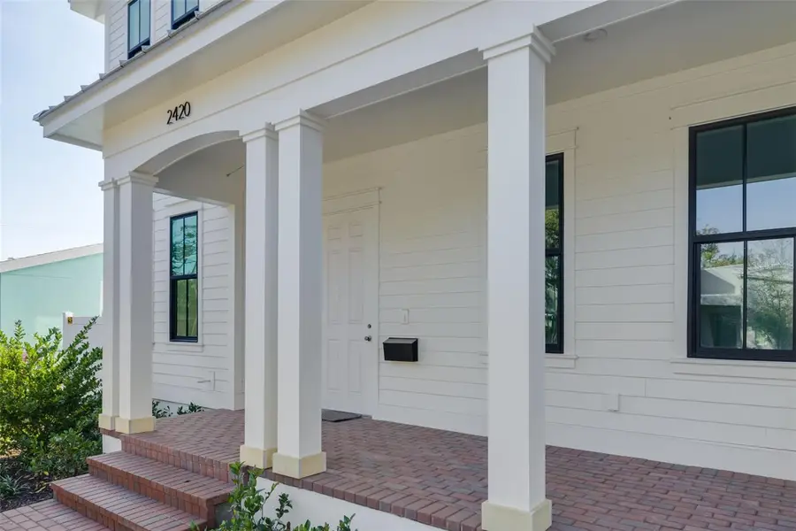 2420 3rd Avenue S, Saint Petersburg, FL 33712 - #2