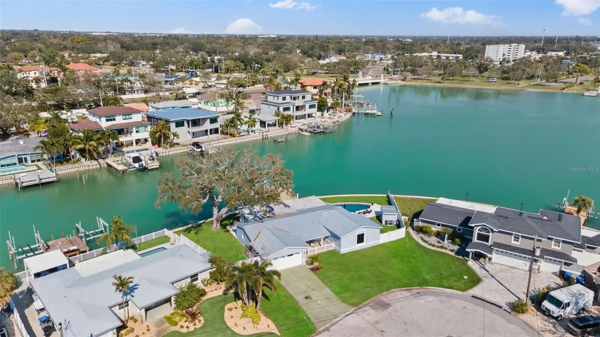 7811 1st Avenue S, Saint Petersburg, FL 33707 - Image #1