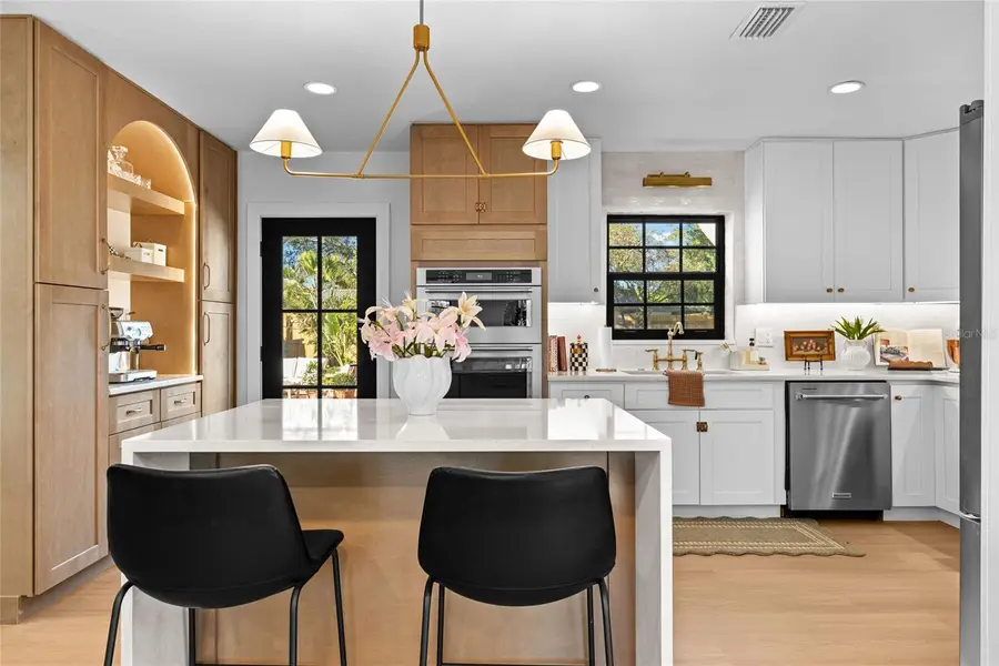 4201 W Bay View Avenue, Tampa, FL 33611 - Image #3