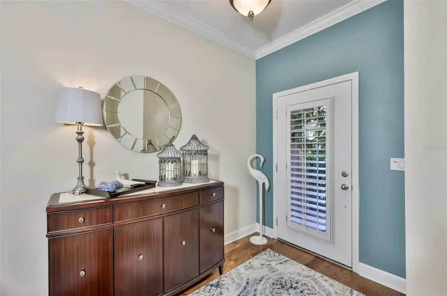 6303 Vista Verde Drive E, Gulfport, FL 33707 - Image #3