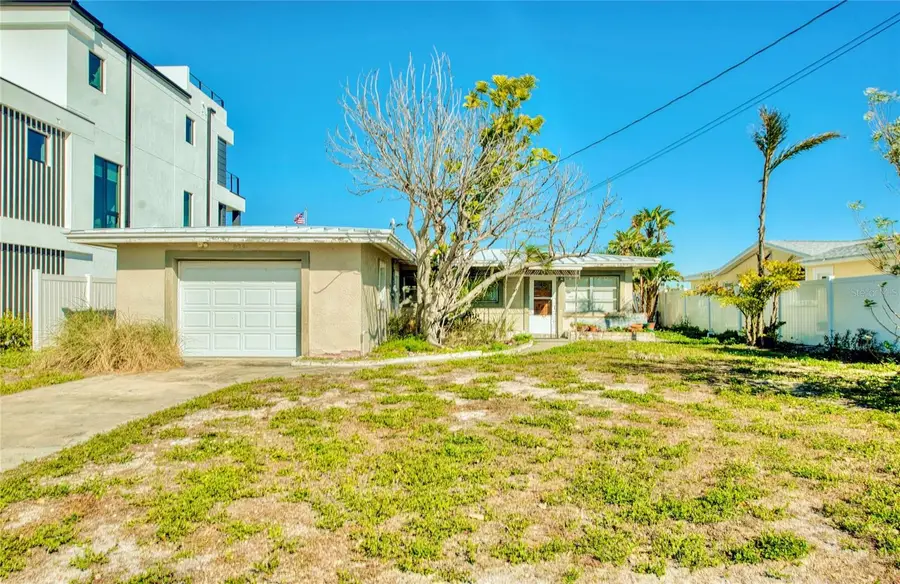 322 La Hacienda Drive, Indian Rocks Beach, FL 33785 - Image #2