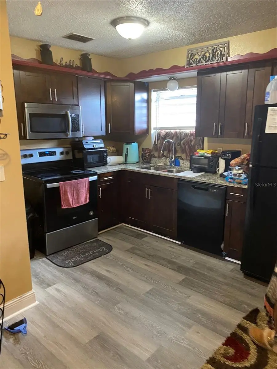 5520 20th Street, Zephyrhills, FL 33542 - #3