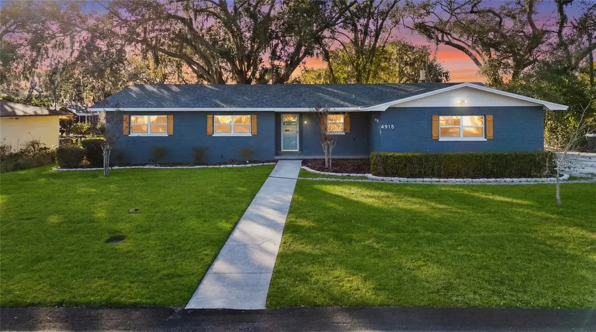 4915 Whiteoak Drive E, Lakeland, FL 33813 - Image #1