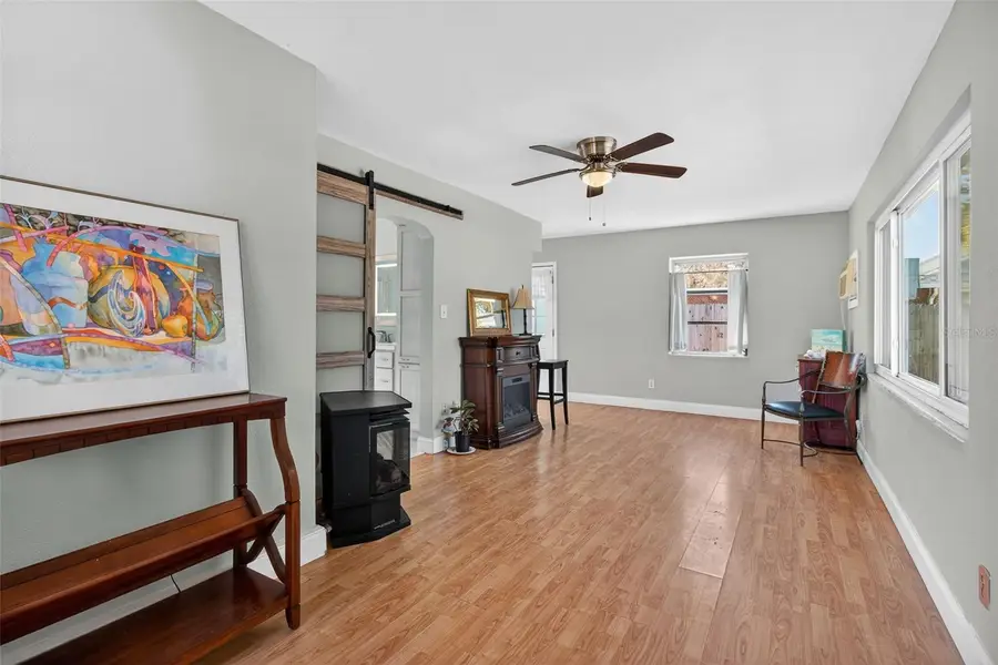 6372 4th Avenue S, Saint Petersburg, FL 33707 - Image #2