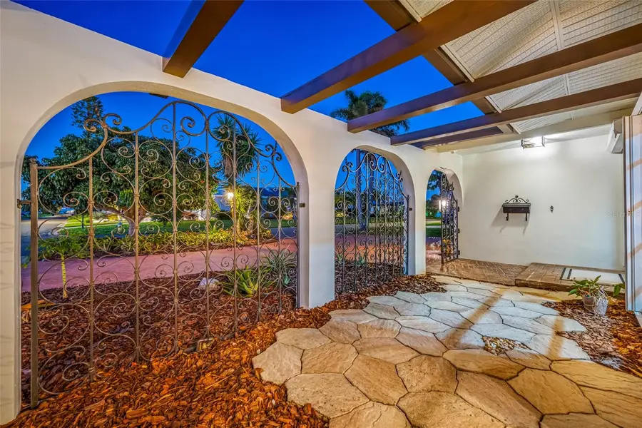 4372 46th Avenue S, Saint Petersburg, FL 33711 - Image #2