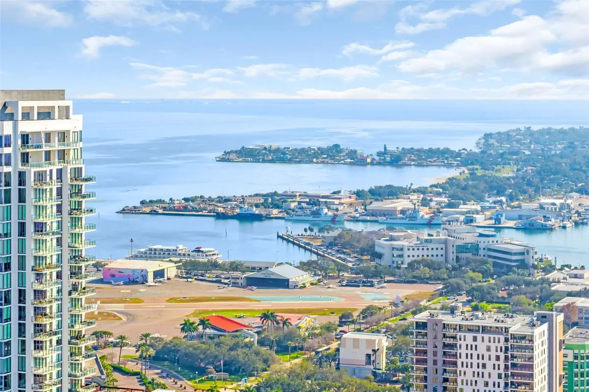 275 1st Street S #3703, Saint Petersburg, FL 33701 - Image #1