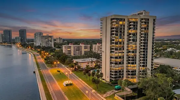 2413 Bayshore Boulevard #1004, TAMPA, FL 33629