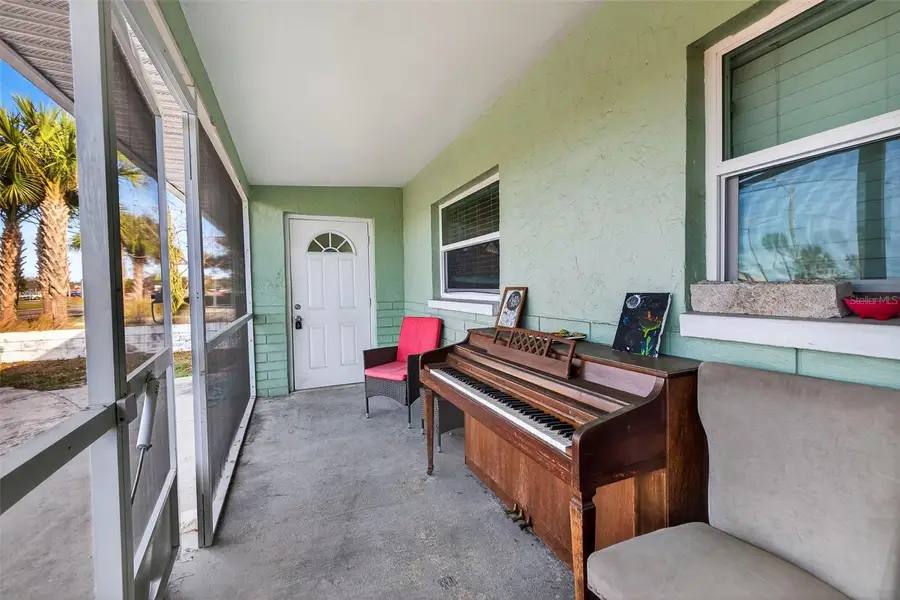 1142 62nd Avenue N, Saint Petersburg, FL 33702 - Image #2