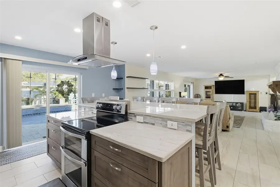 2551 Casilla Way S, Saint Petersburg, FL 33712 - Image #3