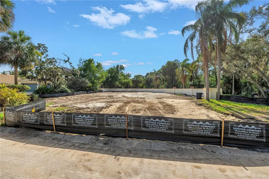 4690 Laurel Oak Lane Ne, Saint Petersburg, FL 33703 - Image #2