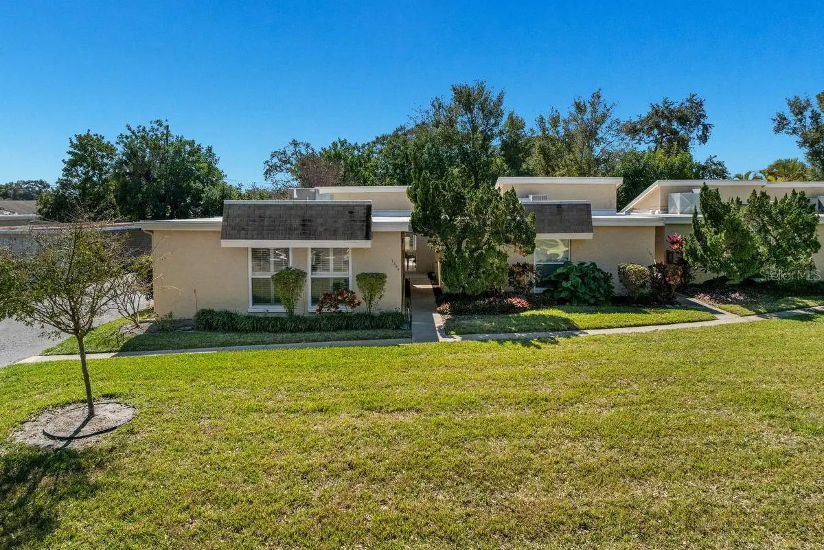 1599 Amberlea Drive S, Dunedin, FL 34698 - Image #1