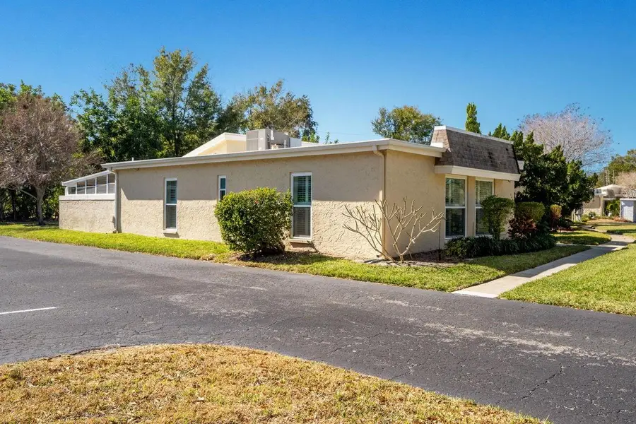 1599 Amberlea Drive S, Dunedin, FL 34698 - Image #2