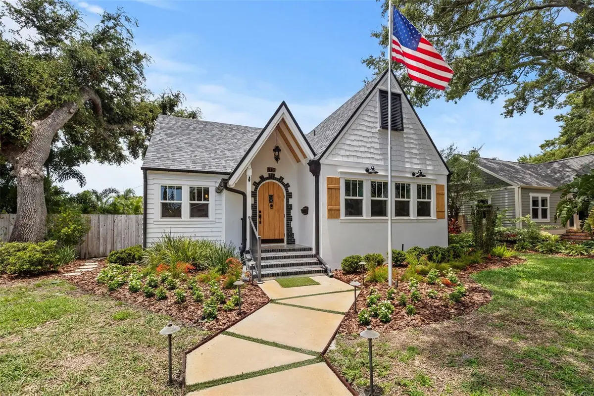 2420 14th Street N, Saint Petersburg, FL 33704 - Image #1