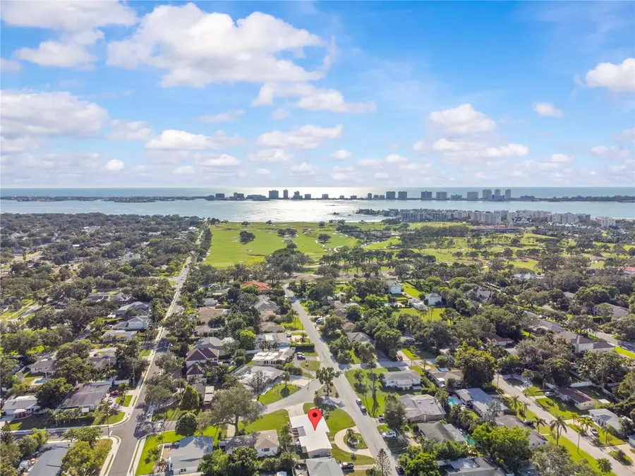 327 Sunny Lane, Belleair, FL 33756 - Image #2