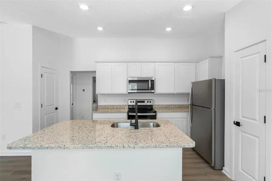 543 Blackthorn Drive, Lakeland, FL 33809 - #3