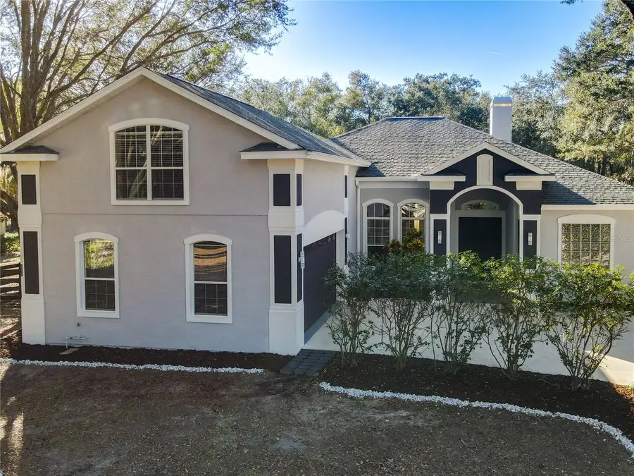 949 Hawk Landing, Fruitland Park, FL 34731 - Image #2