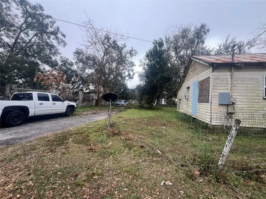 37420 Tait Avenue, Dade City, FL 33523 - Image #2