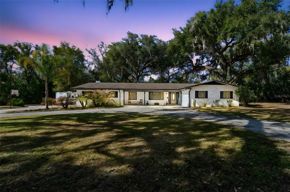 13550 11th Street, Dade City, FL 33525 - #1