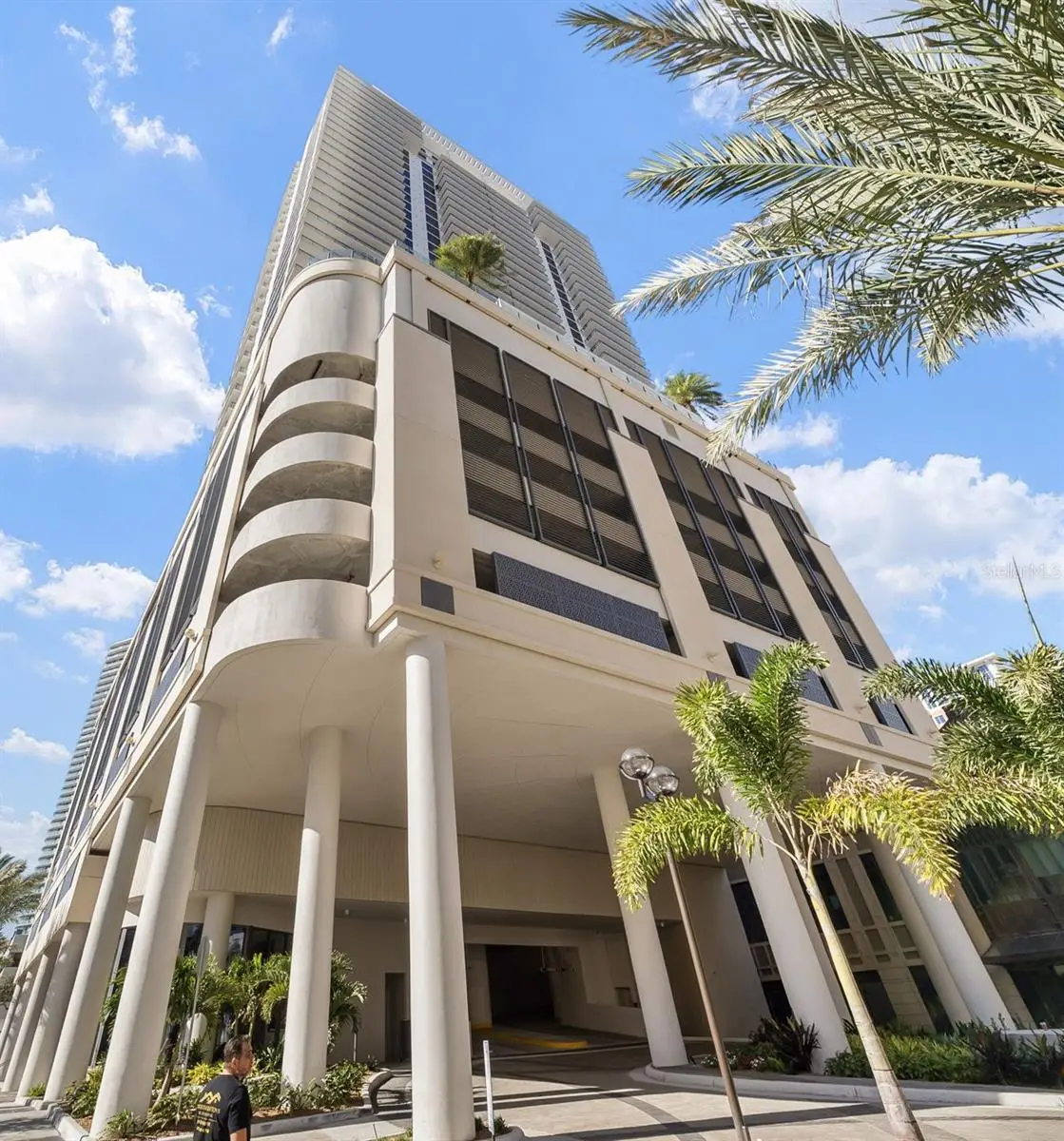 275 1st Avenue S #1202, Saint Petersburg, FL 33701 - Image #1