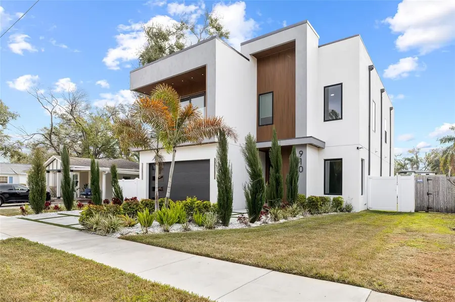 910 W West Street, Tampa, FL 33602 - #3