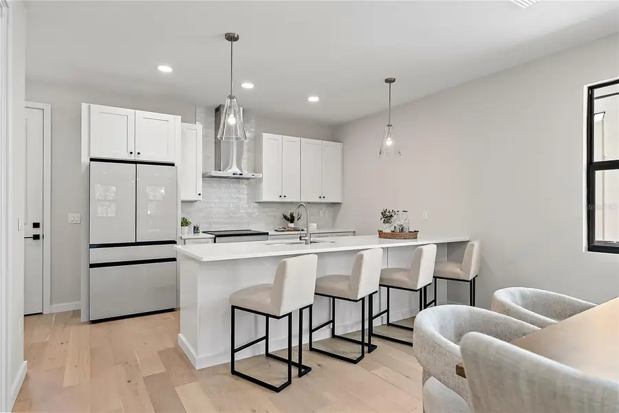 429 11th Avenue S, Saint Petersburg, FL 33701 - #3