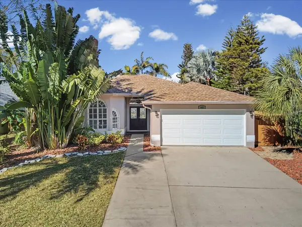 402 Village Drive, TARPON SPRINGS, FL 34689