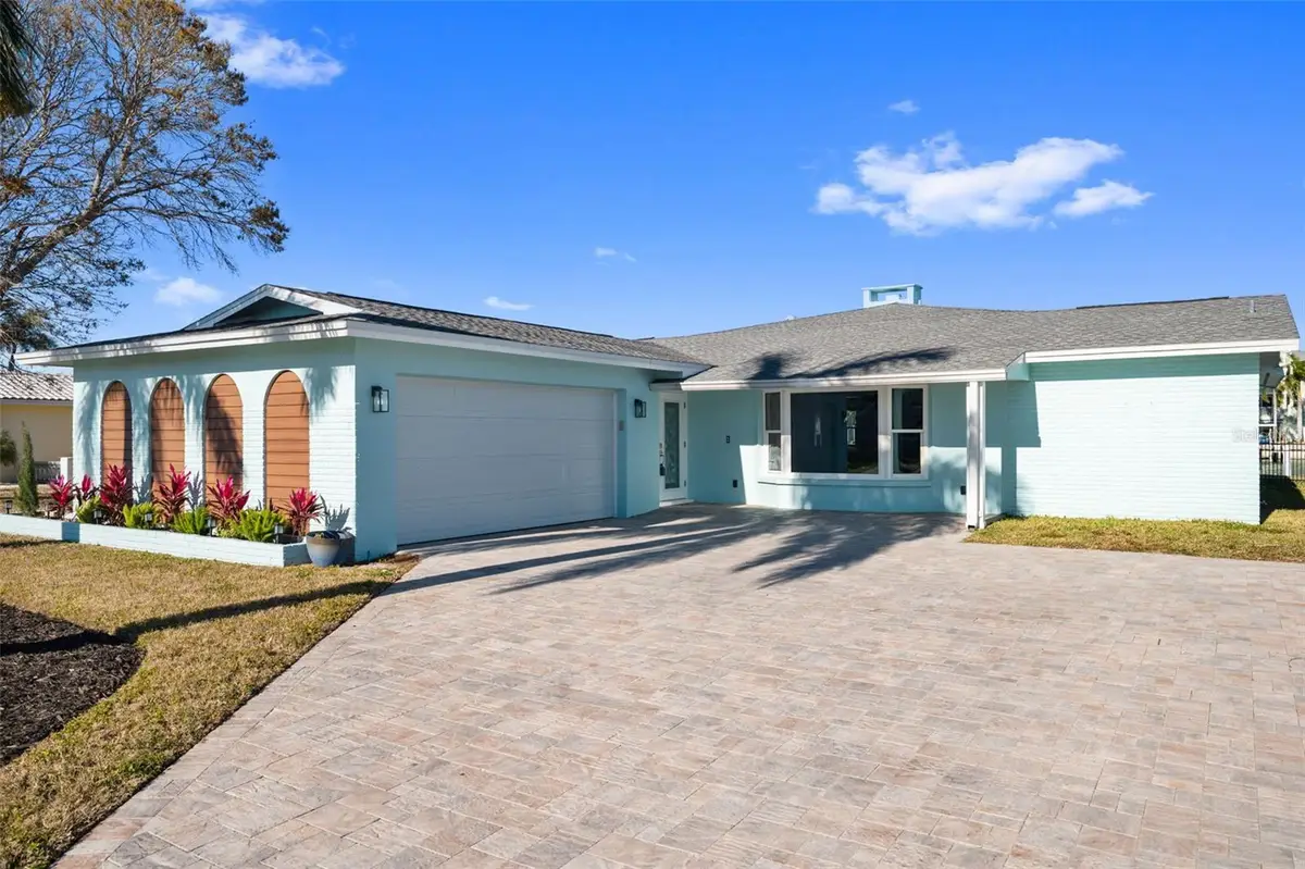 11145 4th Street E, Treasure Island, FL 33706 - Image #1
