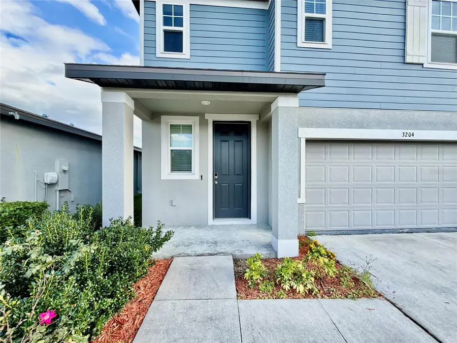 3204 Fresno Place, Zephyrhills, FL 33541 - Image #2