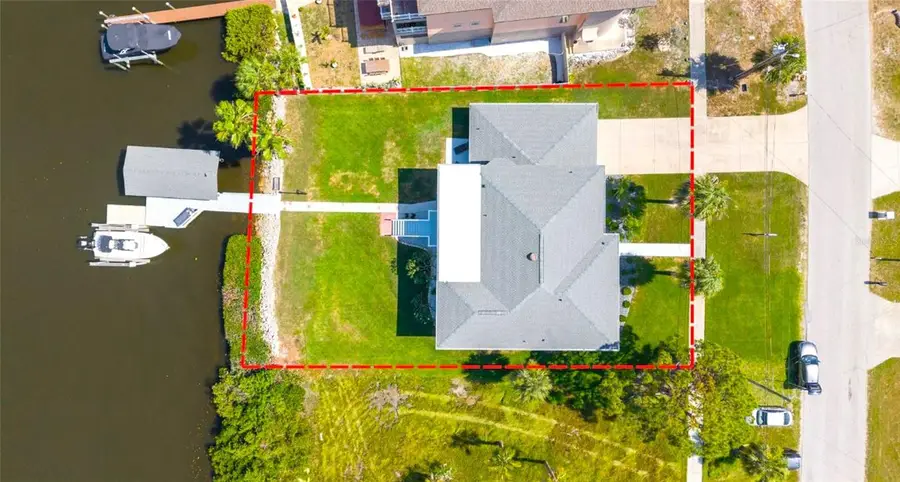 644 Bayshore Drive, Tarpon Springs, FL 34689 - #2