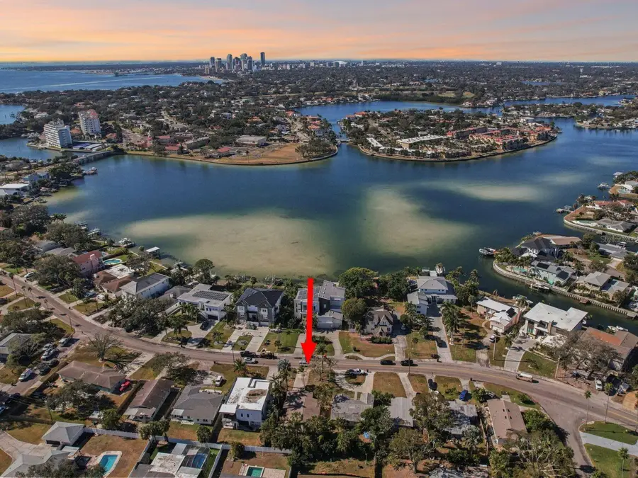 3843 Shore Acres Boulevard Ne, Saint Petersburg, FL 33703 - #2