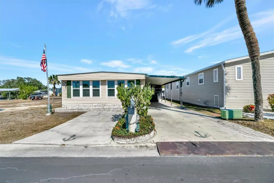 132 W Saint Lucia Loop, Apollo Beach, FL 33572 - #2