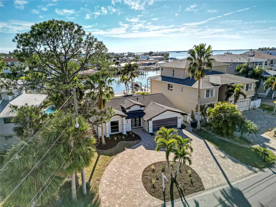 567 Baywood Drive S, Dunedin, FL 34698 - Image #3