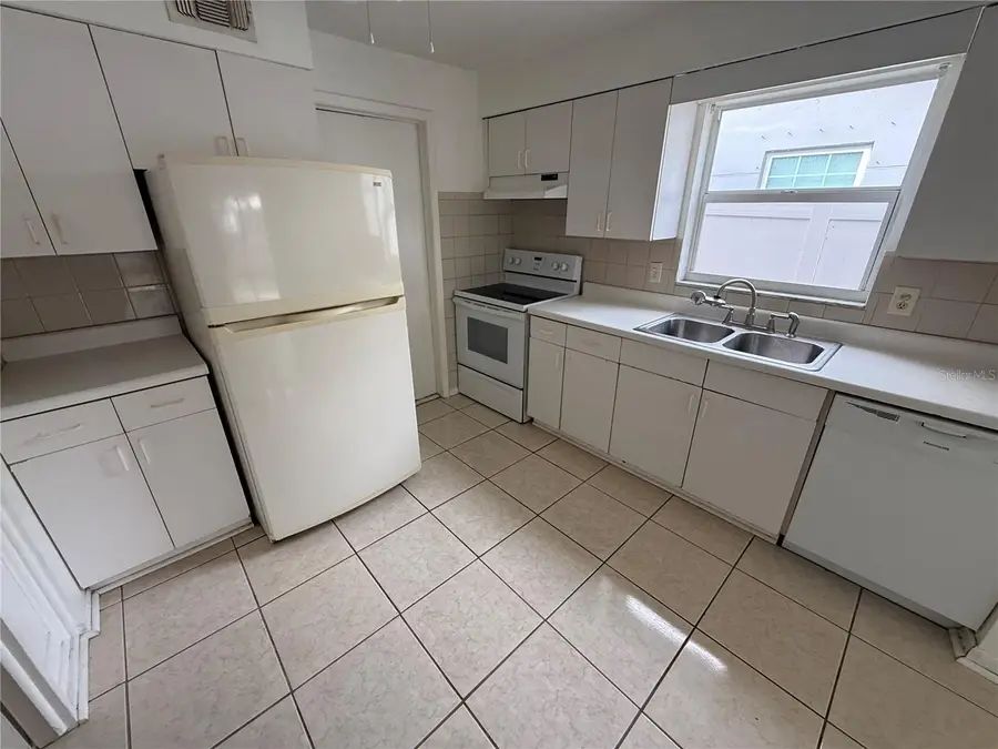 1270 8th Avenue Ne, Largo, FL 33770 - Image #3