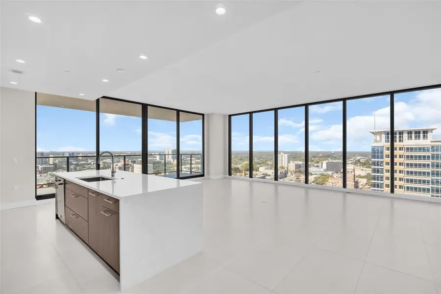 275 1st Avenue S #2001, Saint Petersburg, FL 33701 - #3