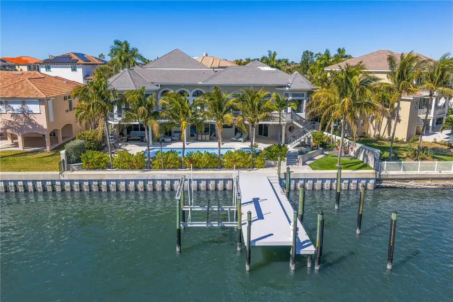 6103 Pasadena Point Boulevard S, Gulfport, FL 33707 - Image #3