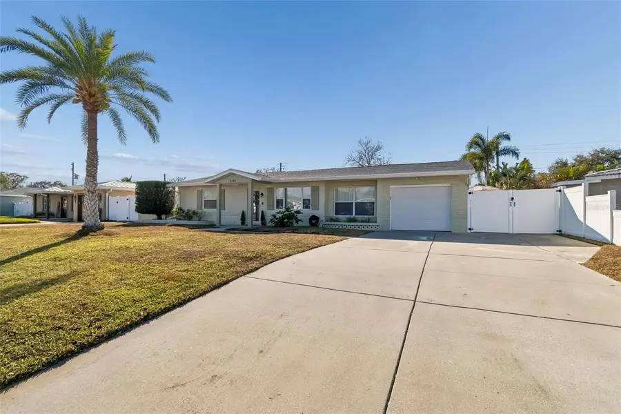 5112 58th Way N, Kenneth City, FL 33709 - Image #3